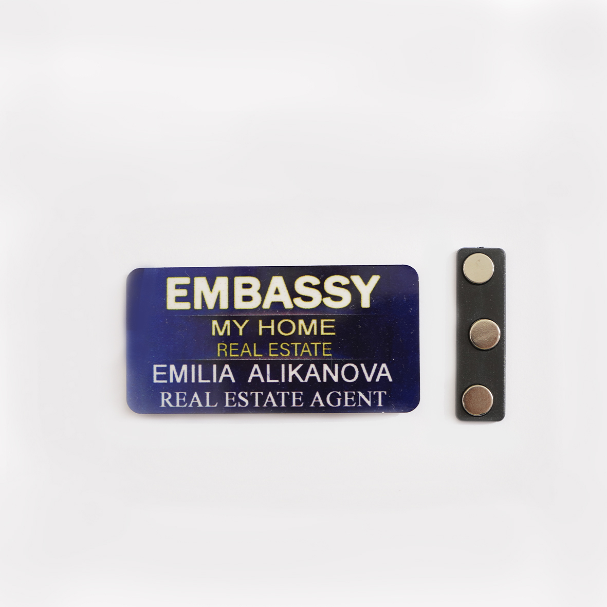 Insignia de metal o madera con imán desde 3,00 euro Torrevieja